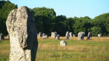 Carnac taşları, Britanya, Fransa, Avrupa