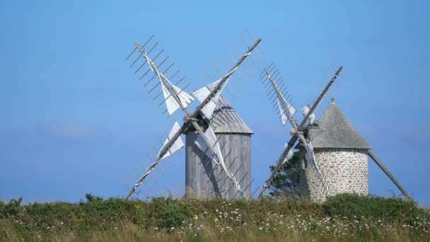 Väderkvarnar Pointe Van Bretagne Frankrike Europa — Stockvideo