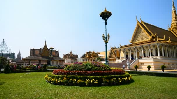 Phnom Penh Kambodien März 2017 Außenansicht Des Königspalastes Phnom Penh — Stockvideo