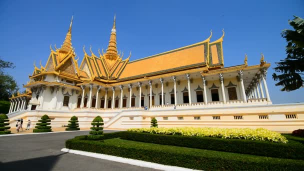Пном Пень Камбодия Марта 2017 Экстерьер Королевского Дворца Пномпене Камбодия — стоковое видео
