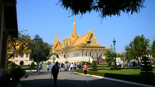 Phnom Penh Kambodien März 2017 Außenansicht Des Königspalastes Phnom Penh — Stockvideo