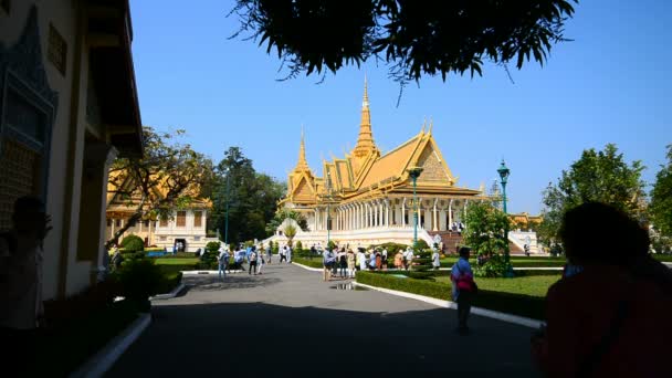 Phnom Penh Cambodia Março 2017 Exterior Palácio Real Phnom Penh — Vídeo de Stock