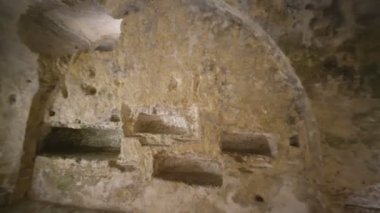 IL-RABAT, MALTA - 9 Şubat 2018: St Pauls Yeraltı Mezarlığı, Ir-Rabat, Malta, Avrupa.