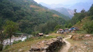 Yeni Köprü, Nepal, Asya. Annapurna ana kamp yürüyüşü.