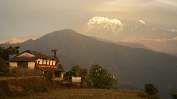 Blick Auf Die Annapurna Kette Und Das Dorf Dhampus Annapurna — Stockvideo