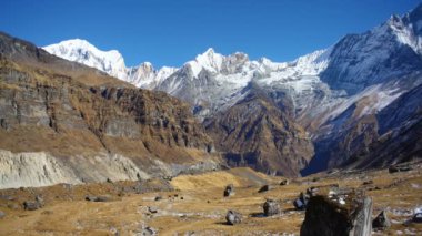 Annapurna Ana Kampı, Nepal, Annapurna pisti, Himalaya, Asya 'dan Machapuchare dağ manzarası.