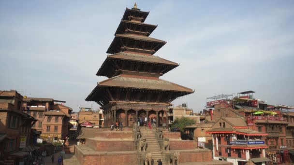 Bhaktapur Nepal 25Th December 2017 Local People Tourists Taumadhi Square — Stock Video