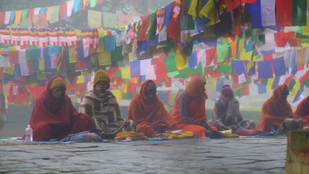 Lumbini Nepal 16E December 2017 Biddende Monniken Tempel Lumbini Nepal — Stockvideo