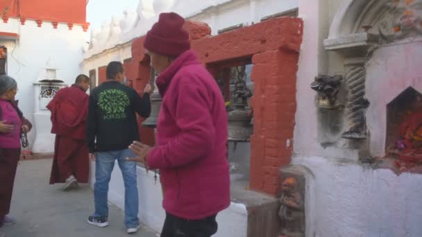 Kathmandu Nepal December 2017 Pilgrimer Boudhanath Stupa Katmandu Nepal Asien — Stockvideo
