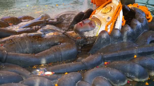 Kathmandu Nepal 25Th December 2017 Interior Budhanilkantha Temple Reclining Buddha — 图库视频影像