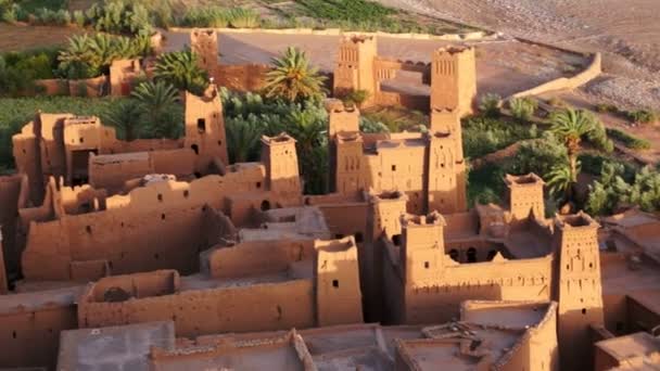 Ait benhaddou kasbah im Morgengrauen — Stockvideo