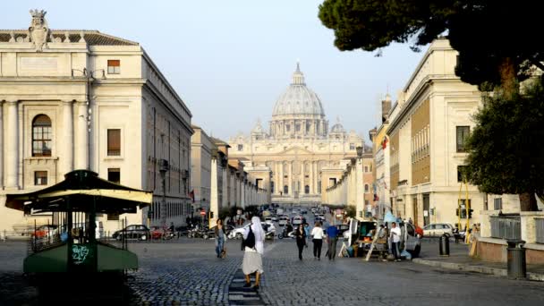 La basilique pontificale de Saint-Pierre — Video