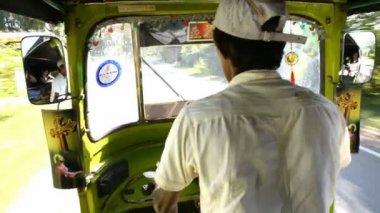 sürücü yerel tuk tuk sürücüleri