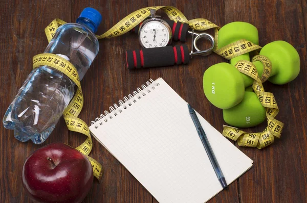 Cvičení a fitness dieta kopírovat prostor deník. Koncept zdravého životního stylu. — Stock fotografie