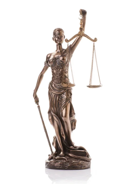 Standbeeld van Justitie geïsoleerd — Stockfoto