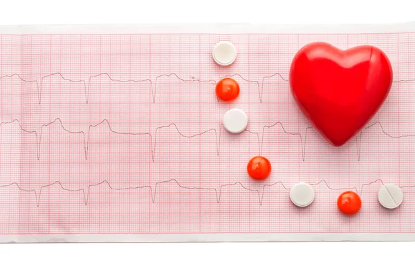 ハート型赤心電図 — ストック写真