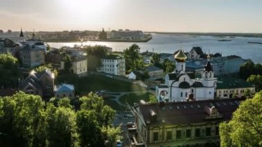 Nizhny Novgorod, Rusya. Zaman atlaması, Volga Nehri manzarası, Oka ve Volga kavşağı, Nizhny Novgorod oku, Oka 'nın ağzı..