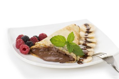 Krem çikolata ve muz krep