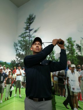 Tiger Woods balmumu heykel