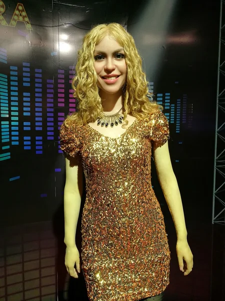 Shakira balmumu heykel ekranda