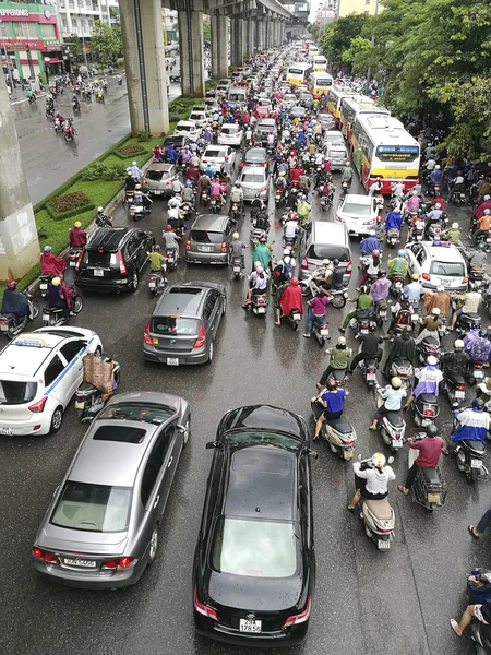 Hanói Vietnã Agosto 2016 Muitos Carros Motos Estão Presos Engarrafamento — Fotografia de Stock