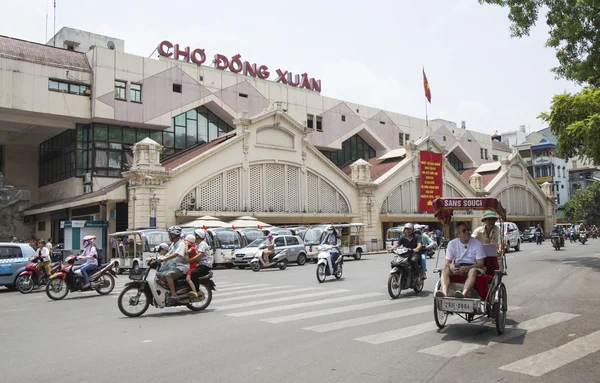 Hanoi içinde Dong Xuan çarşı