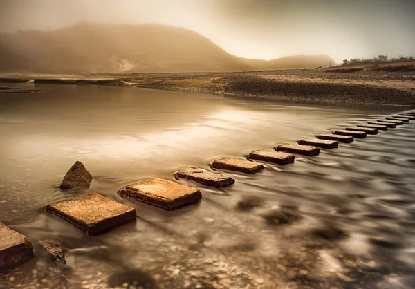 Paddeln auf drei Klippen Bay River, Südwales — Stockfoto