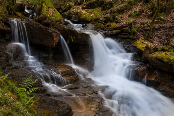 Stroom Die Melicourt Falls Van Water Voorziet Resolven Neath Valley — Stockfoto