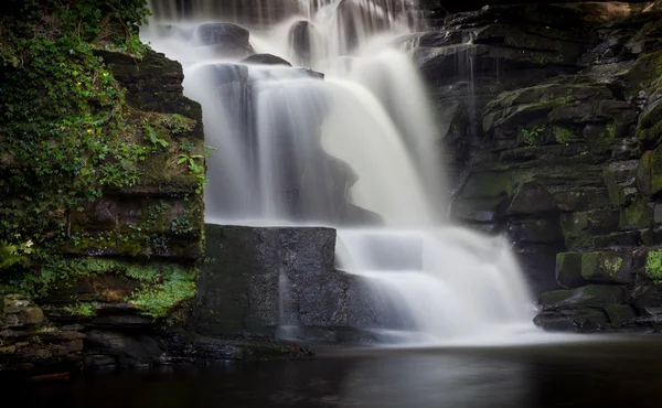 Rivier Clydach watervallen — Stockfoto