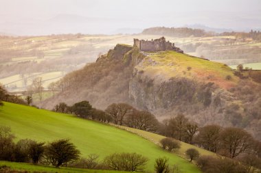 Kale Carreg Cennen Güney Galler