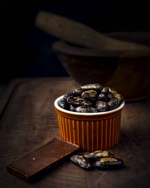 Nibis de kakao çikolatası