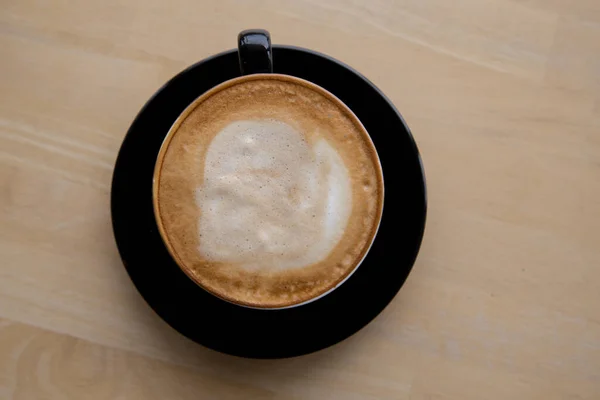 Taza Café Con Leche Sobre Fondo Madera Vista Superior — Foto de Stock