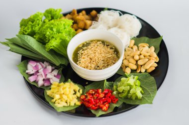 Yaprak sarılı yiyecek Tayland