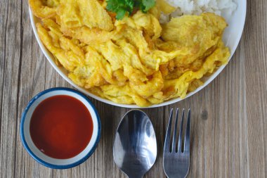 Pirinç, Tay gıda, bu mutfağı, Tay kolay yemek ile omlet