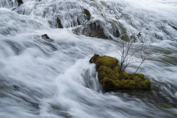 Piękne krajobrazy w Jiuzhaigou, prowincji Sichuan, Chiny — Zdjęcie stockowe