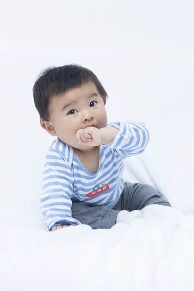 Şirin Çinli denizci elbiseli bebeğim