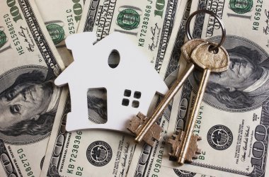 Evin anahtarları Dolar'da.