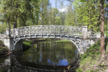 küçük bir köprü