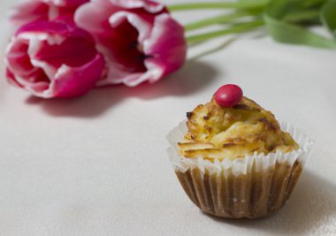 Kız sabah lezzetli sürprizi