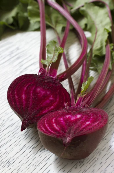 Two halves of beet — Stock Photo, Image