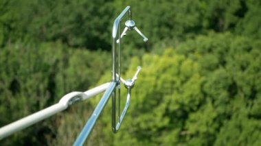 Eddy kovaryans sistemleri sonik anemometre bilimsel kule araştırma gaz analizcisi rüzgar karbondioksit gaz dalgalanmalarından oluşur. Sel Ovası Ormanları Meteorolojik Meteoroloji Ölçümleri