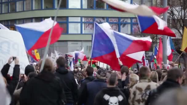 Prag Tjeckien November 2015 Demonstration Mot Islam Och Flyktingar Prag — Stockvideo