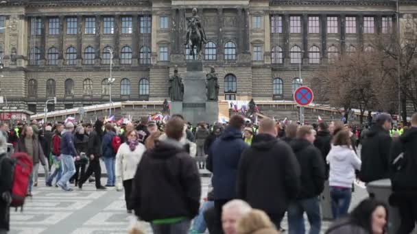 Prague Czech Republic November 2015 Demonstration Islam Refugees Prague Wenceslas — Stock Video