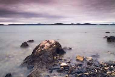 Hırvatistan Sibenik yakınındaki Clear deniz manzara
