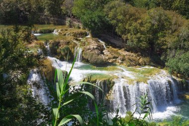     Milli park Krka, Hırvatistan, şelaleler 