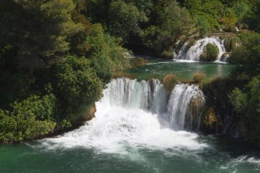     Milli park Krka, Hırvatistan, şelaleler 