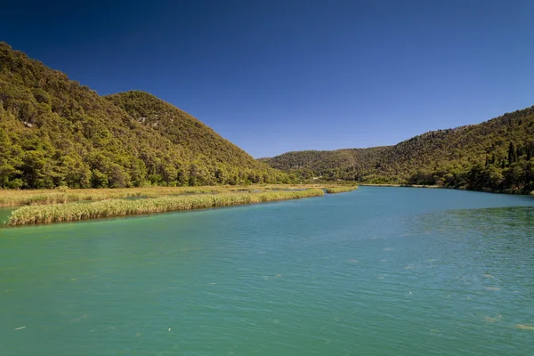 Paisagem do rio Krka na Croácia — Fotografia de Stock