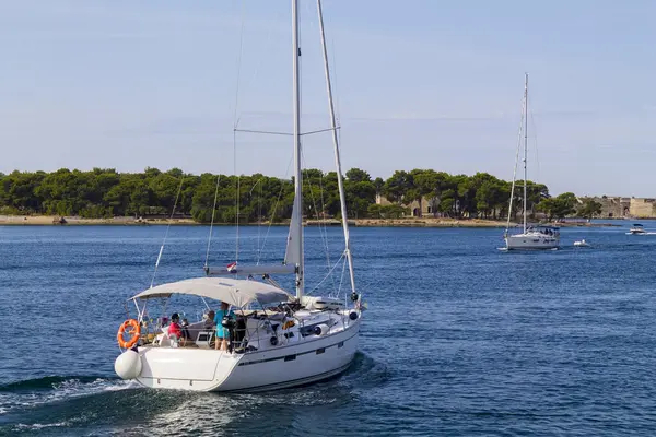 Segelyacht im Mittelmeer, Kroatien — Stockfoto