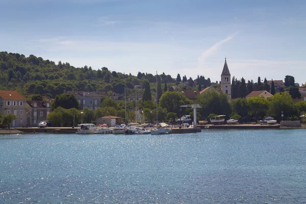 Bella città Zlarin in Croazia — Foto Stock