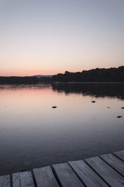 Paysage marin au coucher du soleil — Photo